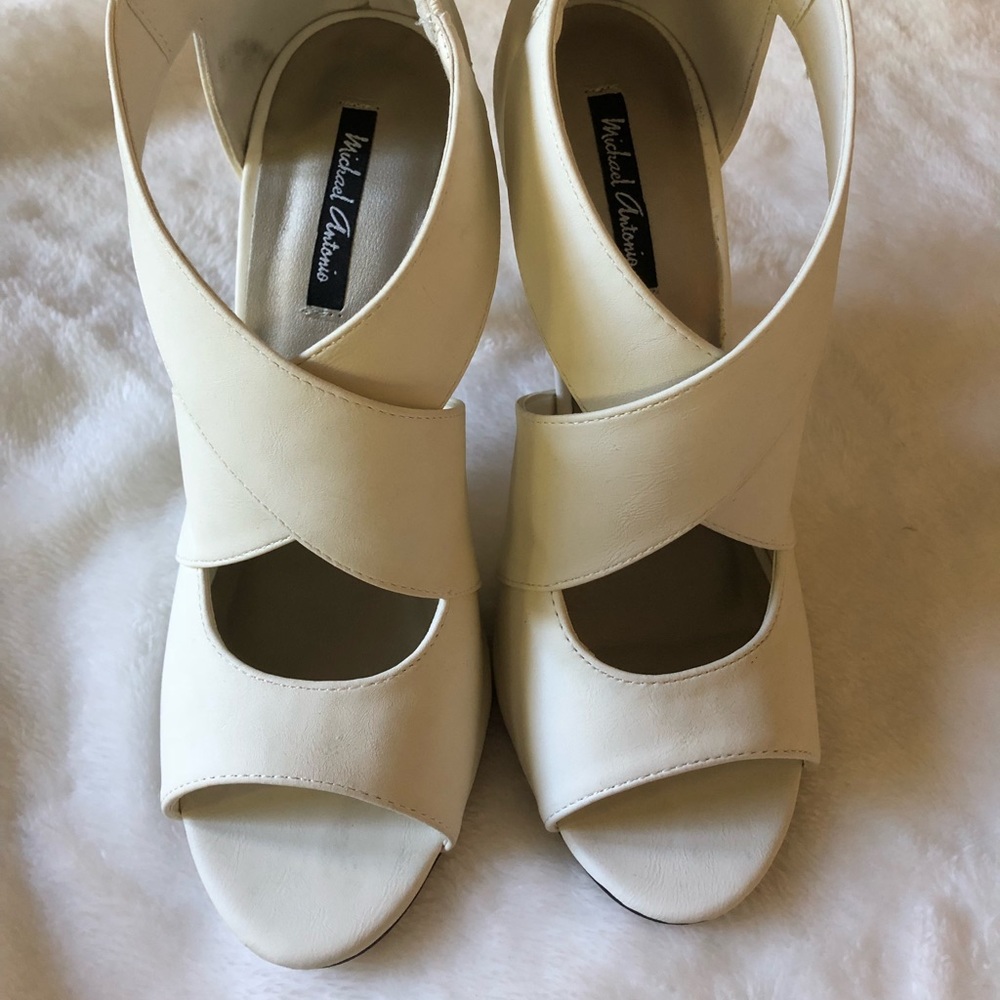 Michael Antonio Lovey Heeled Sandal - BRAND NEW